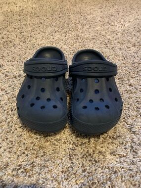 CROCS Kids Classic Clog in Dark Blue